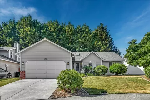11729 SE 217th Pl, Kent, WA 98031