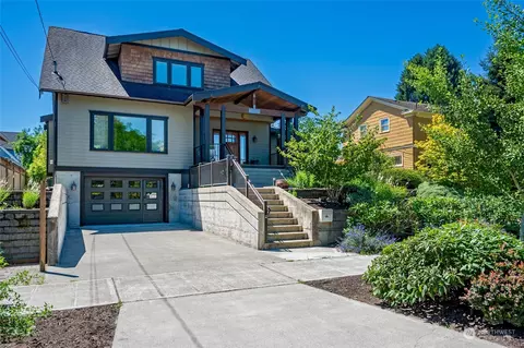 131 NE 57th St, Seattle, WA 98105