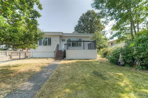 3905 N Cheyenne St, Tacoma, WA 98407