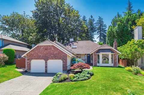15715 SE 45th St, Bellevue, WA 98006