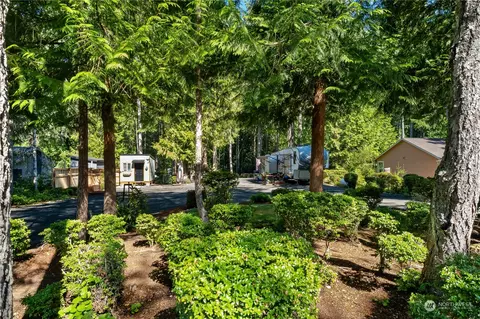 261 E Aycliffe Dr, Shelton, WA 98584