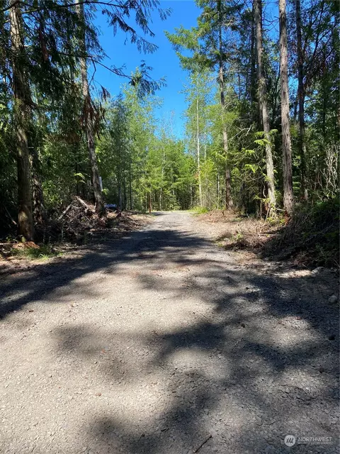 999 Laverne Ln, Sequim, WA 98382