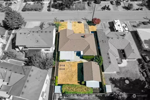 View/Area - 10603 Sunrise Dr, Bothell, WA 98011 photo 1 of 2