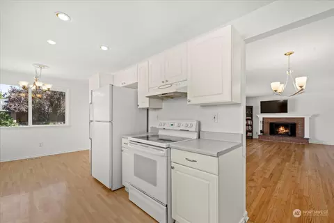 Kitchen - 10603 Sunrise Dr, Bothell, WA 98011 photo 1 of 3