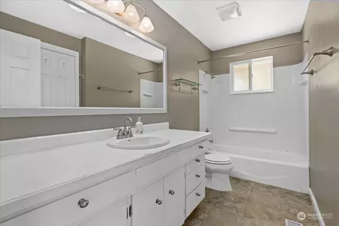 Bath - 10603 Sunrise Dr, Bothell, WA 98011 photo 1 of 1