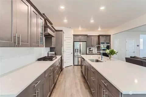 Kitchen - 4126 235th Pl SE, Bothell, WA 98021 photo 3 of 4