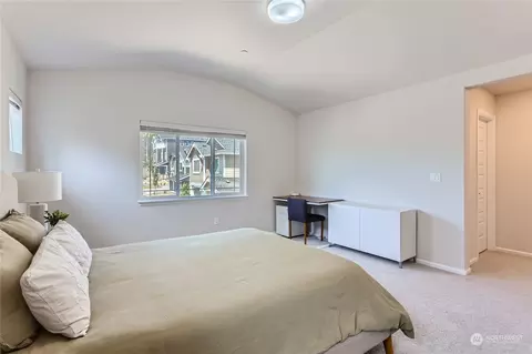 Bedroom - 4126 235th Pl SE, Bothell, WA 98021 photo 2 of 4