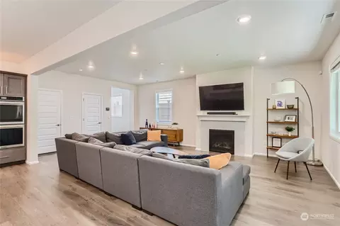 Living - 4126 235th Pl SE, Bothell, WA 98021 photo 3 of 3