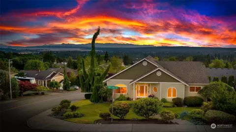 7923 77th St NE, Marysville, WA 98270
