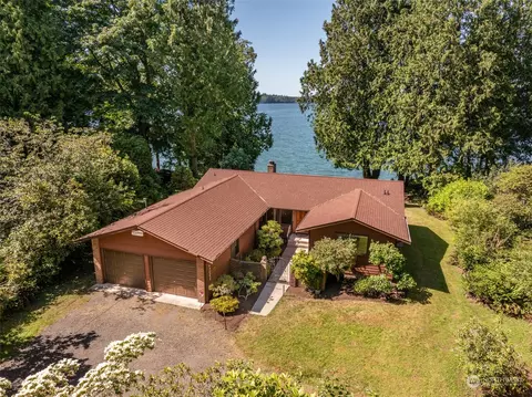 28331 Gamble Bay Rd NE, Kingston, WA 98346