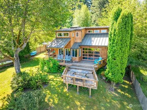 1283 Mowitsh Dr, Fox Island, WA 98333