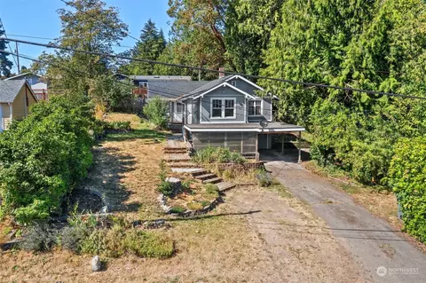 4134 W Arsenal Way, Bremerton, WA 98312