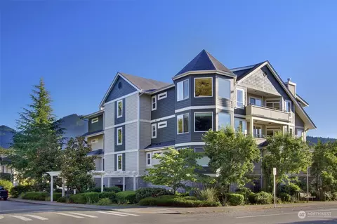 485 E Sunset Way #3B, Issaquah, WA 98027