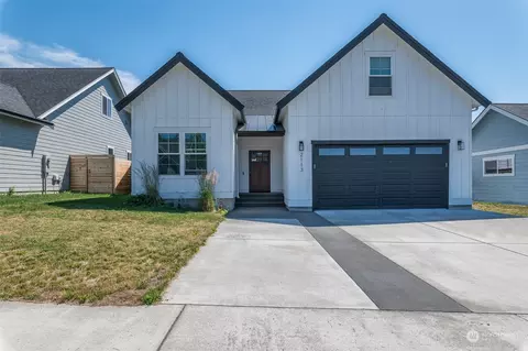 2113 Lagerwey Cir, Lynden, WA 98264