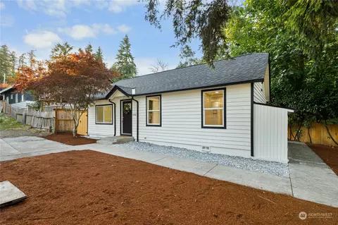 6452 154th Ave NE, Redmond, WA 98052