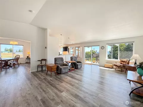Living - 92 Discovery View Dr, Sequim, WA 98382 photo 1 of 1