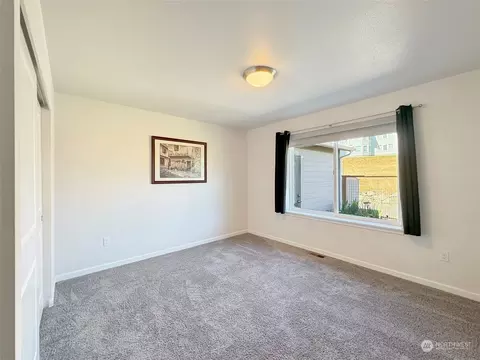 Bedroom - 92 Discovery View Dr, Sequim, WA 98382 photo 1 of 4