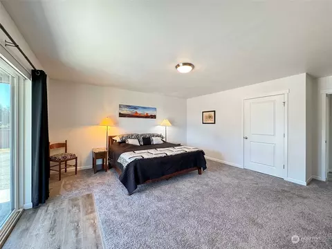 Bedroom - 92 Discovery View Dr, Sequim, WA 98382 photo 4 of 4
