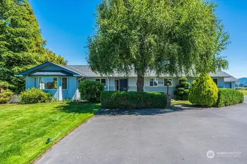 16615 Kamb Rd, Mount Vernon, WA 98273