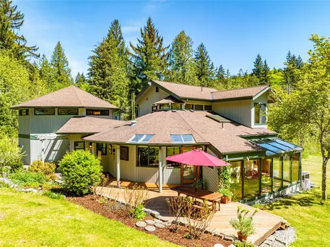 5724 290th Ave SE, Issaquah, WA 98027