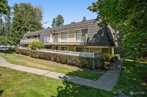 9811 NE 124th St #401, Kirkland, WA 98034