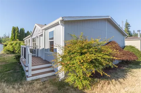 2850 Erlands Point Rd NW #43, Bremerton, WA 98312