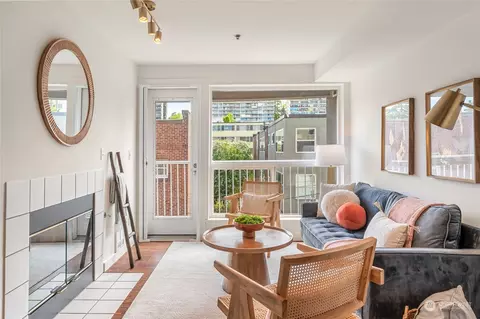 530 Melrose Ave E #607, Seattle, WA 98102