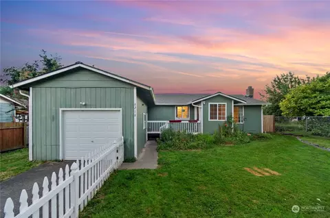 6216 57th Ave NE, Marysville, WA 98270