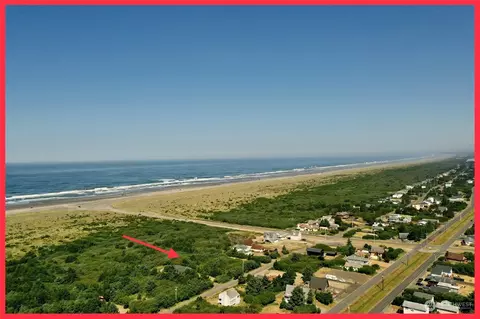 515 Sand Dune Ave SW, Ocean Shores, WA 98569