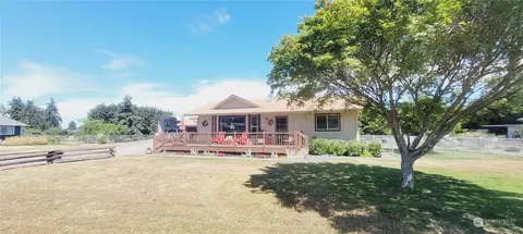83 E Pheasant Ln, Sequim, WA 98382