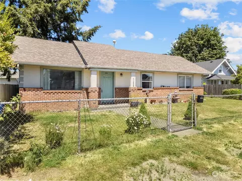 831 E 52nd St, Tacoma, WA 98404