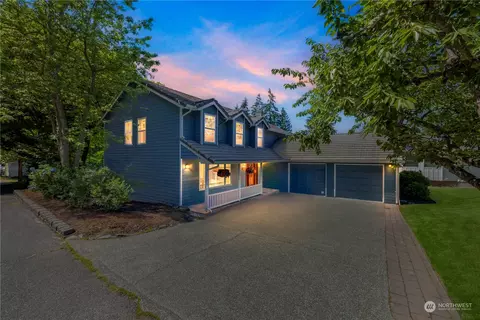 2416 Grandview Dr W, University Place, WA 98466