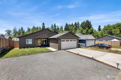 105 Oak St, Winlock, WA 98596 photo 2