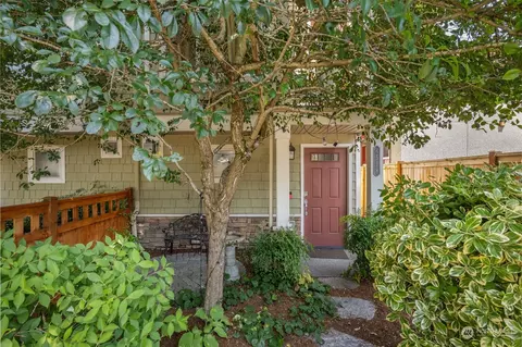 6518 5th Ave NE, Seattle, WA 98115