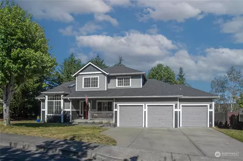 18326 Miss Ellis Loop NE, Poulsbo, WA 98370