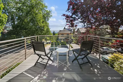 2325 E Thomas St, Seattle, WA 98112 photo 17
