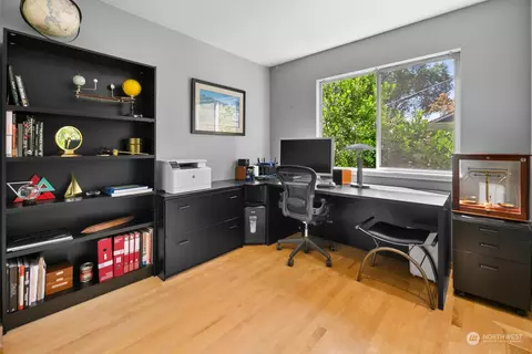 2325 E Thomas St, Seattle, WA 98112 photo 20