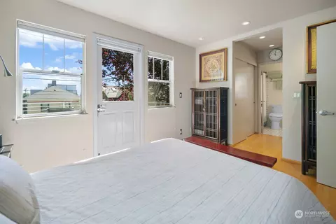 2325 E Thomas St, Seattle, WA 98112 photo 15