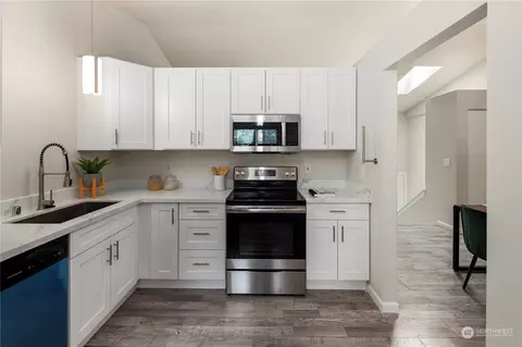 Kitchen - 23019 20th Ave SE, Bothell, WA 98021 photo 2 of 3