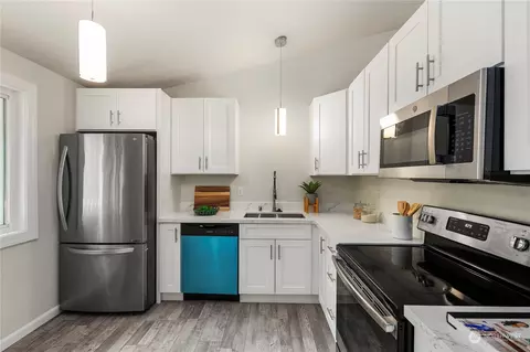 Kitchen - 23019 20th Ave SE, Bothell, WA 98021 photo 1 of 3