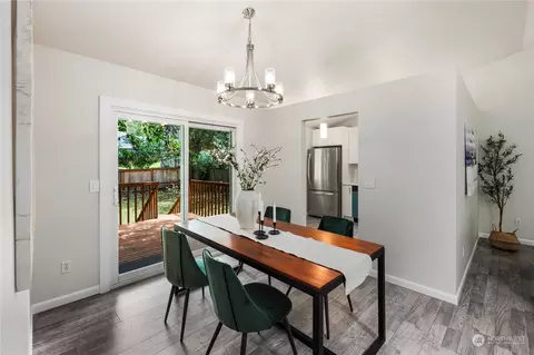 Dining - 23019 20th Ave SE, Bothell, WA 98021 photo 2 of 3