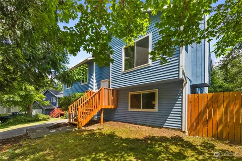 23019 20th Ave SE, Bothell, WA 98021