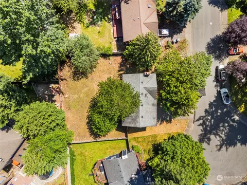 View/Area - 23019 20th Ave SE, Bothell, WA 98021 photo 2 of 4