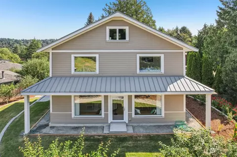 3225 NE 103rd St, Seattle, WA 98125