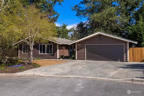 12917 SE 237th Pl, Kent, WA 98031