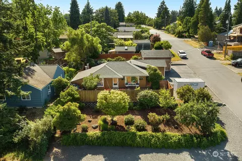 15841 10 Ave NE, Shoreline, WA 98155