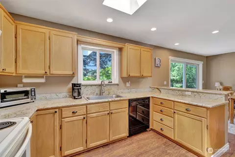 Kitchen - 92 Michelle Ln, Sequim, WA 98382 photo 1 of 1