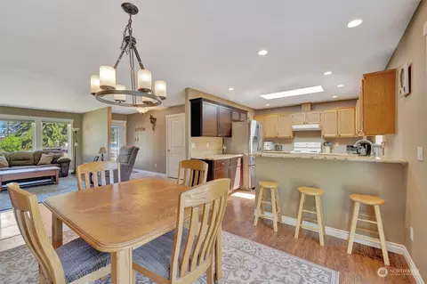 Dining - 92 Michelle Ln, Sequim, WA 98382 photo 2 of 2