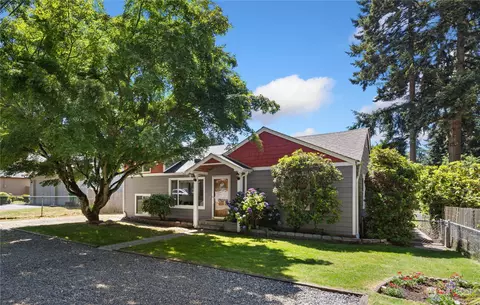 527 NE 120th St, Seattle, WA 98125