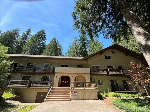 10433 Mt Baker Hwy #212, Glacier, WA 98244
